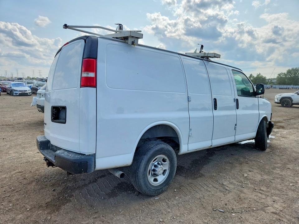 Photo 3 from auction – 2018 CHEVROLET EXPRESS with VIN 1GCZGGFG6J1184629