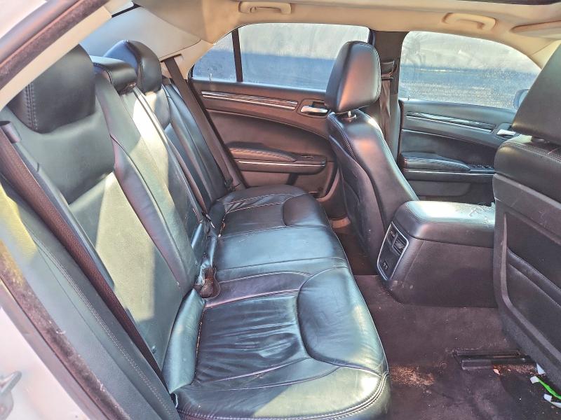 Photo 10 from auction – 2016 CHRYSLER 300 with VIN 2C3CCAAG9GH116751