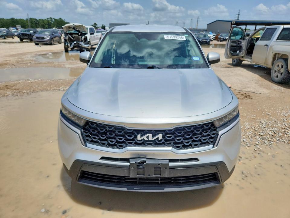 Photo 5 from auction – 2022 KIA SORENTO with VIN 5XYRG4LC3NG136544