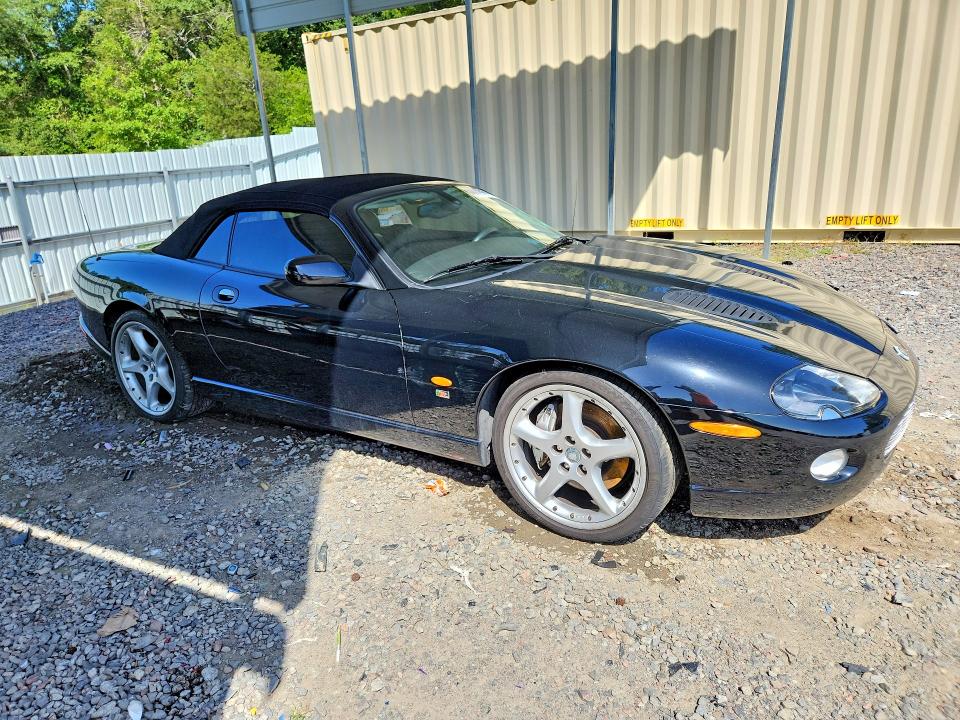 Photo 4 from auction – 2006 JAGUAR XKR with VIN SAJDA42B063A46962