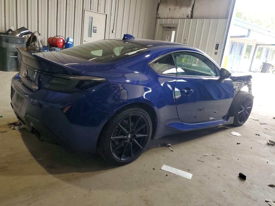 Photo 3 from auction – 2023 TOYOTA GR 86 with VIN JF1ZNBF19P8750115