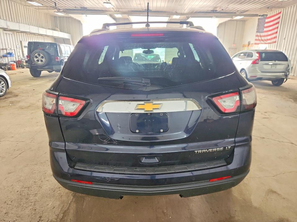 Photo 6 from auction – 2015 CHEVROLET TRAVERSE with VIN 1GNKRGKD5FJ376503