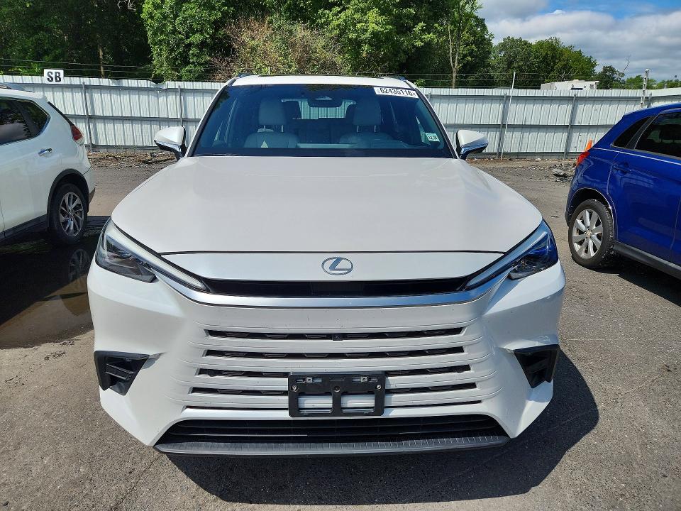 Photo 5 from auction – 2024 LEXUS TX 350 with VIN 5TDAAAB62RS003887