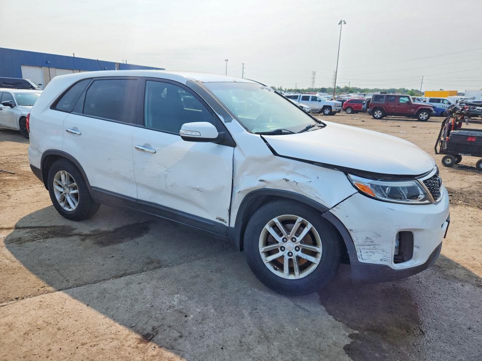 Photo 4 from auction – 2014 KIA SORENTO with VIN 5XYKTCA68EG486014