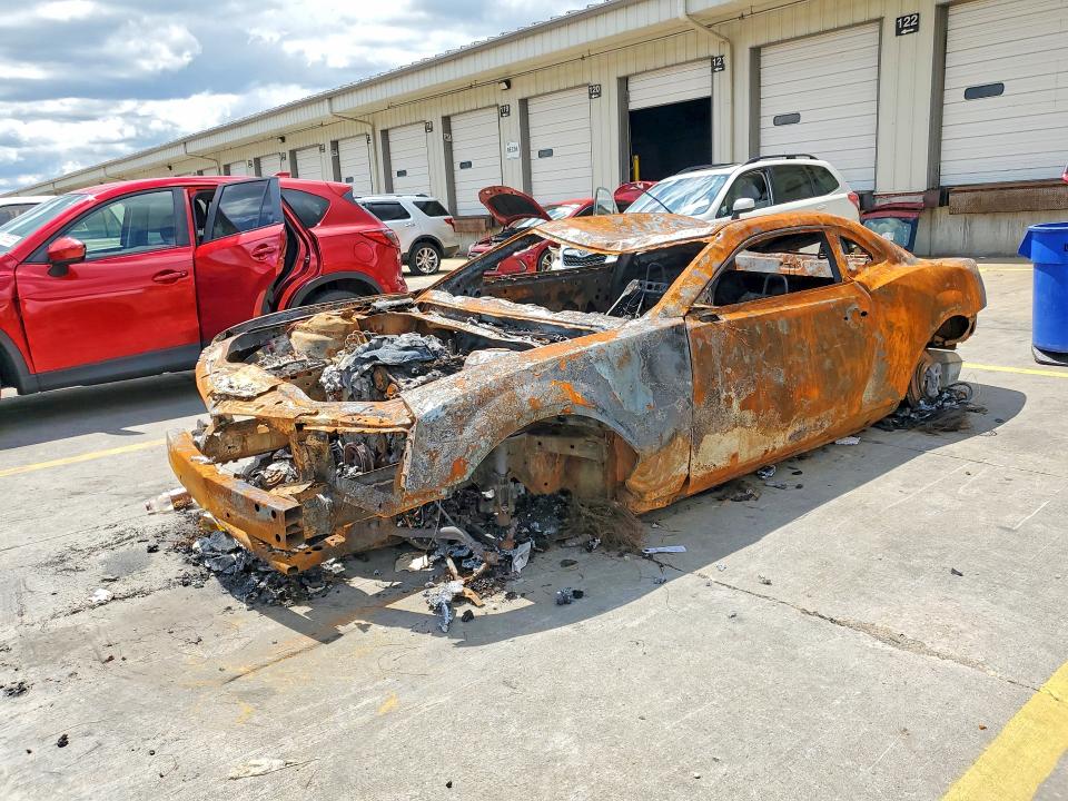 CHEVROLET CAMARO 2011 with VIN 2G1FB1EDXB9137311 - Photo from auction