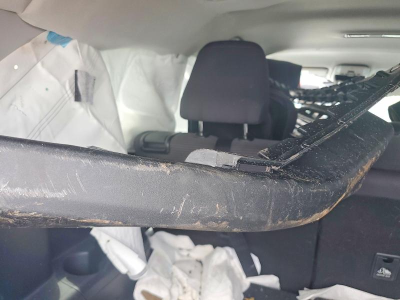 Photo 13 from auction – 2021 TOYOTA HIGHLANDER with VIN 5TDZZRAH0MS073037