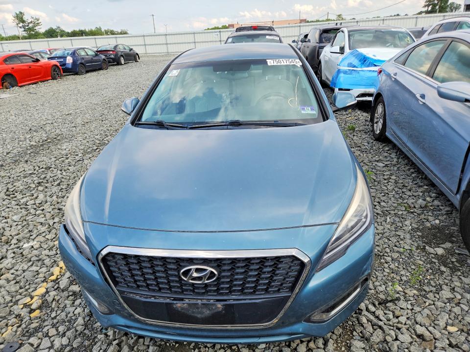 Photo 5 from auction – 2016 HYUNDAI SONATA with VIN KMHE24L16GA012911