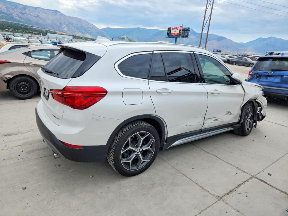 Photo 3 from auction – 2018 BMW X1 with VIN WBXHT3C30J3H31809
