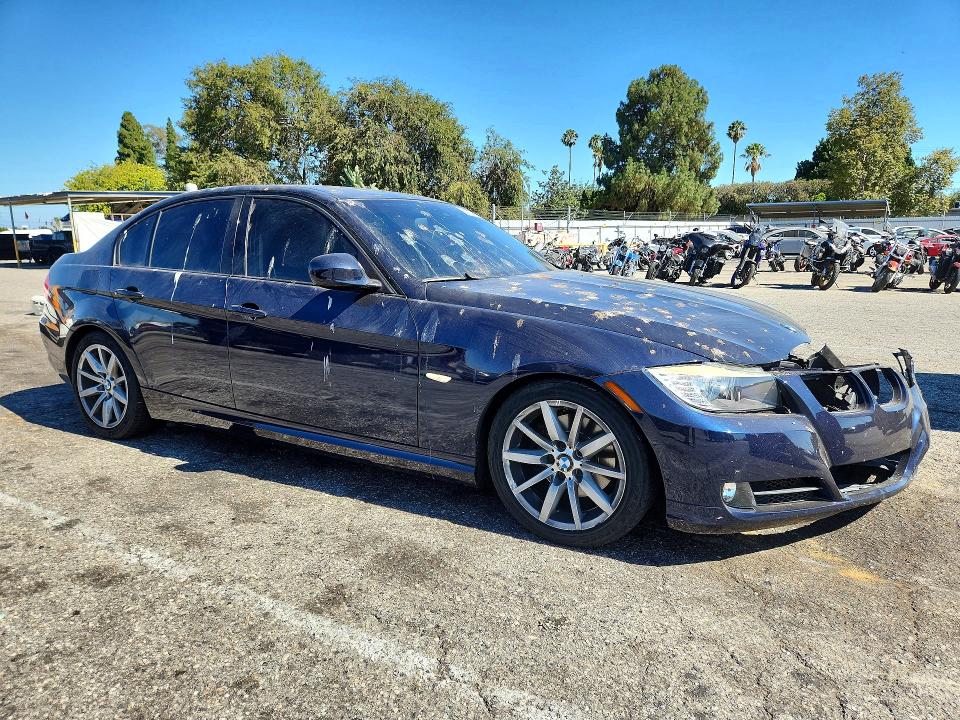 Photo 4 from auction – 2009 BMW 328 with VIN WBAPH53509A437304