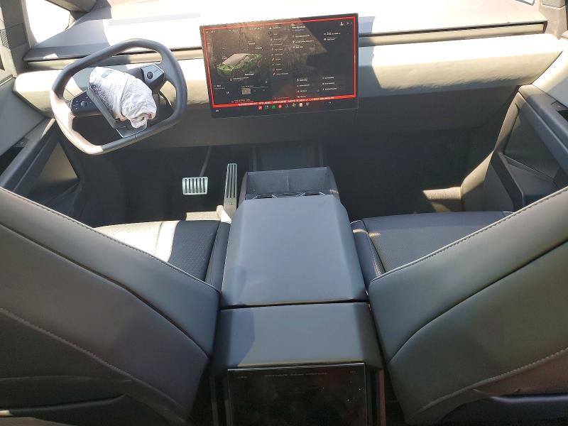 Photo 8 from auction – 2025 TESLA CYBERTRUCK with VIN 7G2CEHED5SA072187