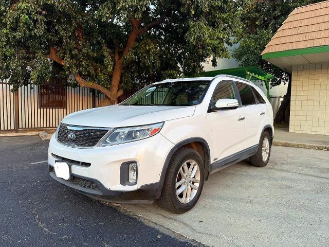 Photo 2 from auction – 2014 KIA SORENTO with VIN 5XYKTDA60EG541805
