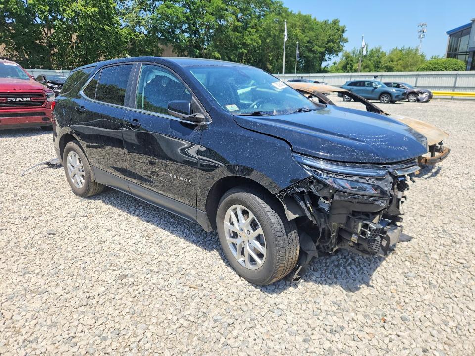 Photo 4 from auction – 2022 CHEVROLET EQUINOX with VIN 3GNAXUEV7NL232186