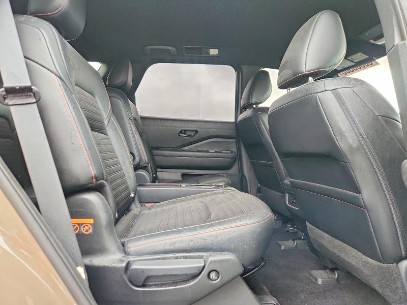 Photo 11 from auction – 2023 NISSAN PATHFINDER with VIN 5N1DR3BD1PC244432
