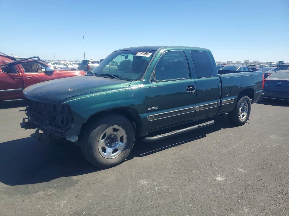 CHEVROLET SILVERADO 2001 with VIN 2GCEC19T111179476 - Photo from auction
