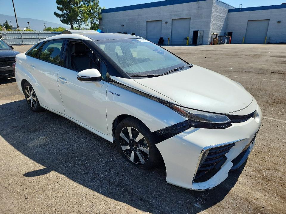 Photo 4 from auction – 2017 TOYOTA MIRAI with VIN JTDBVRBD9HA002818