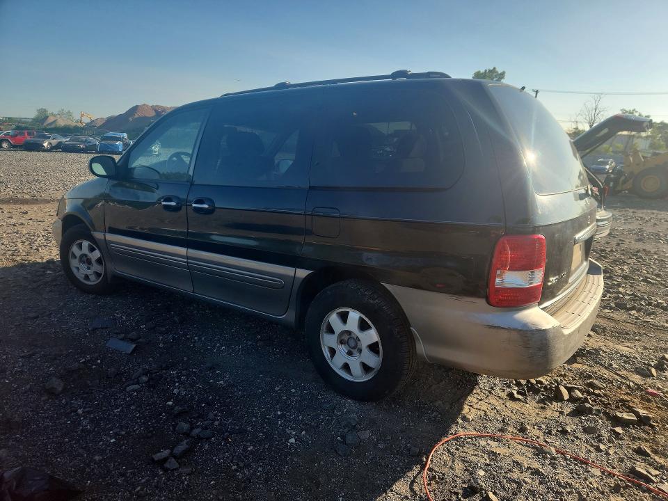 Photo 2 from auction – 2003 KIA SEDONA with VIN KNDUP131436345749