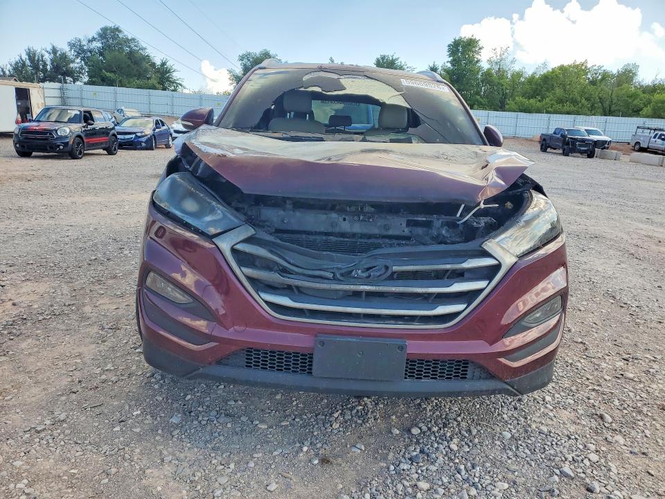Photo 5 from auction – 2017 HYUNDAI TUCSON with VIN KM8J33A40HU413454