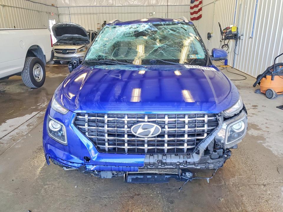 Photo 5 from auction – 2023 HYUNDAI VENUE with VIN KMHRC8A35PU224465