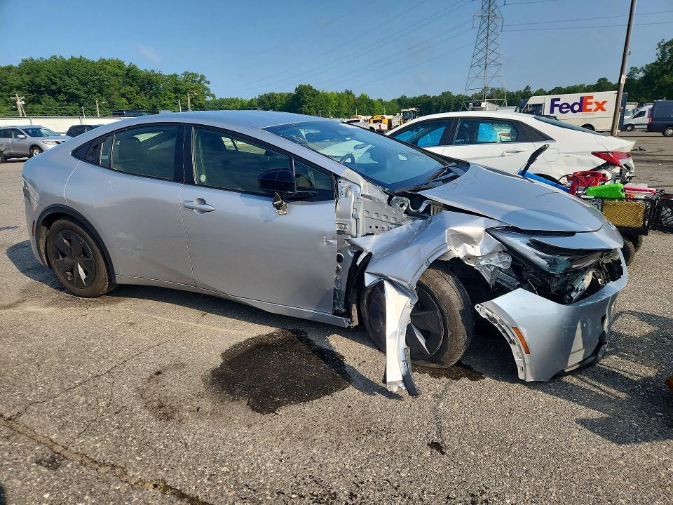 Photo 4 from auction – 2023 TOYOTA PRIUS with VIN JTDACAAU2P3007821
