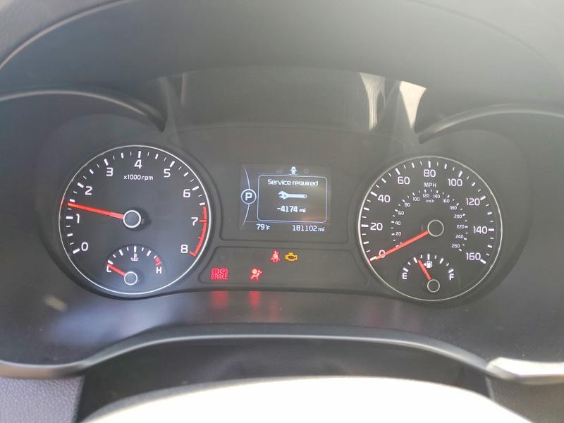Photo 9 from auction – 2016 KIA OPTIMA with VIN 5XXGT4L30GG004917