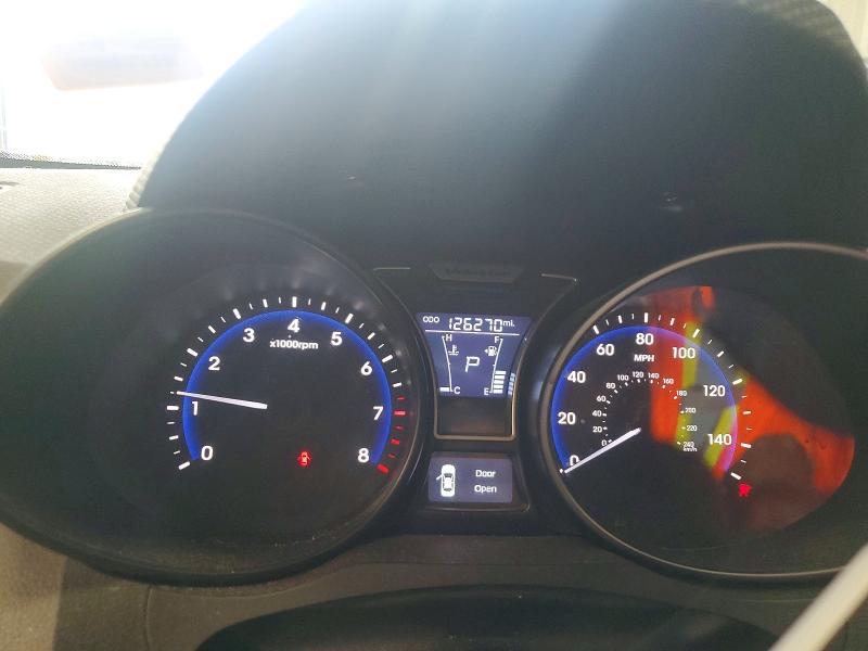 Photo 9 from auction – 2015 HYUNDAI VELOSTER with VIN KMHTC6AE9FU220266