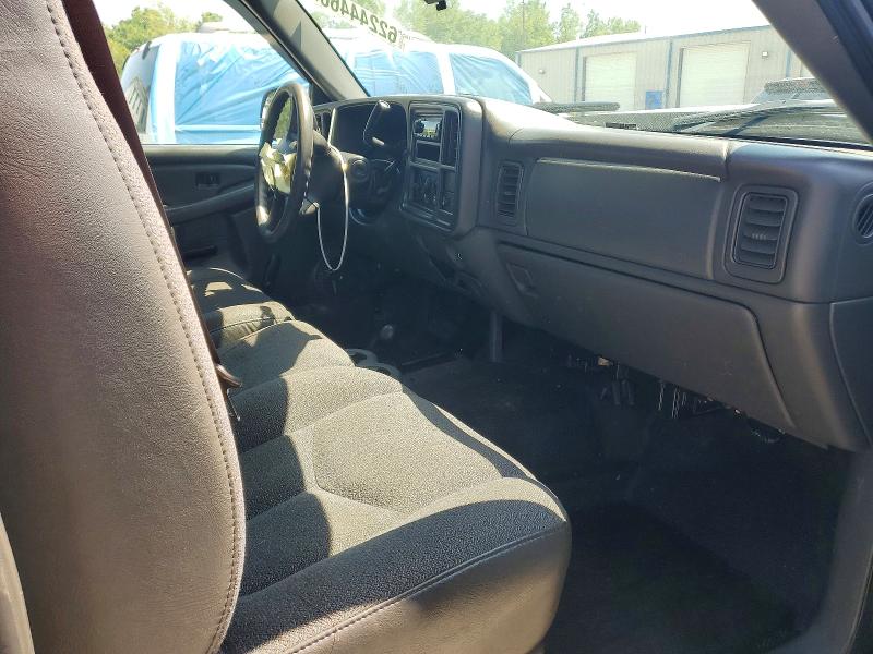 Photo 10 from auction – 2005 CHEVROLET SILVERADO with VIN 1GCEK14V55E190237