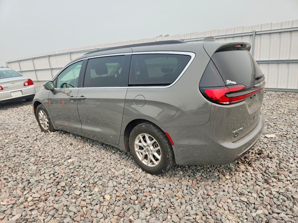 Photo 2 from auction – 2022 CHRYSLER PACIFICA with VIN 2C4RC1BG0NR111885