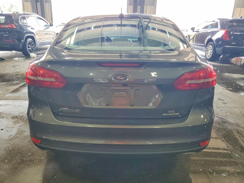 Photo 6 from auction – 2015 FORD FOCUS with VIN 1FADP3F24FL363759