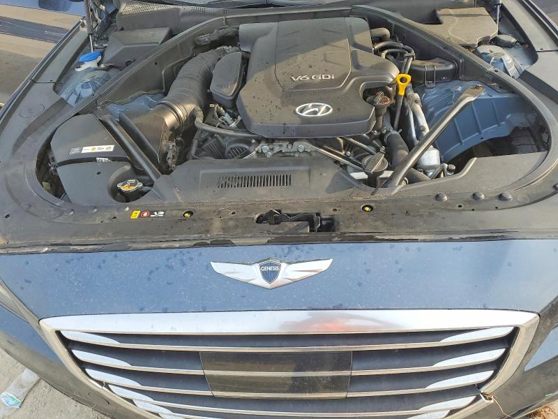 Photo 11 from auction – 2015 HYUNDAI GENESIS with VIN KMHGN4JE3FU083812