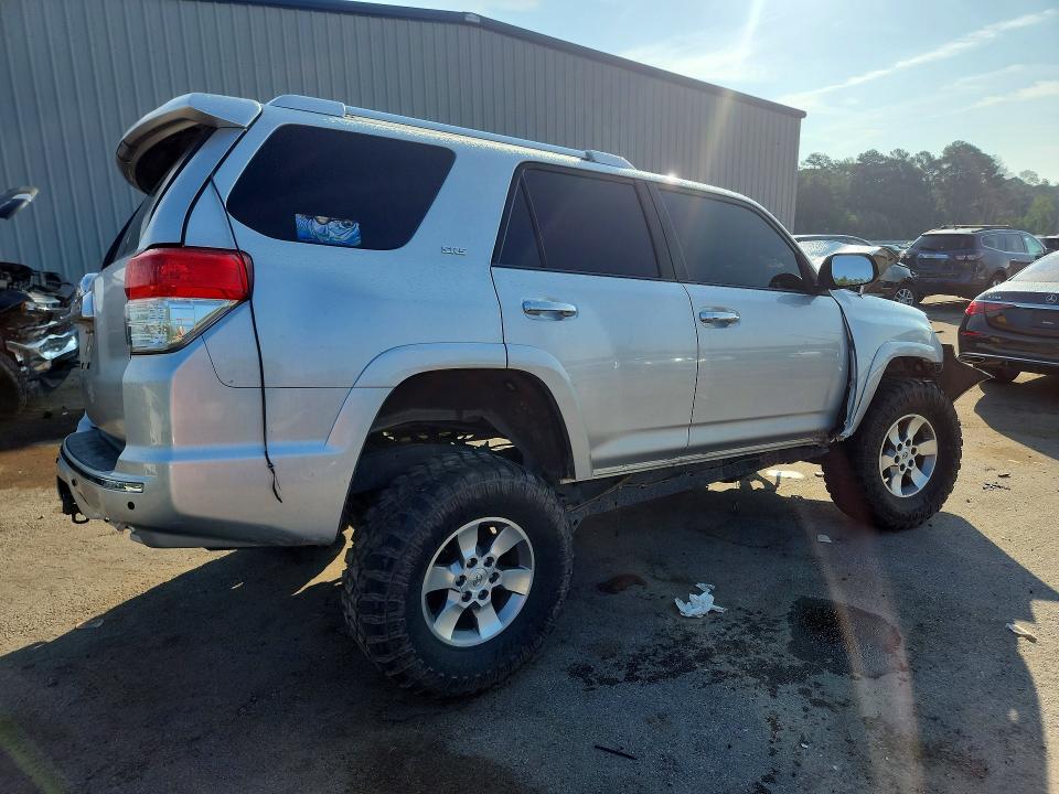 Photo 3 from auction – 2012 TOYOTA 4RUNNER with VIN JTEBU5JR3C5099570