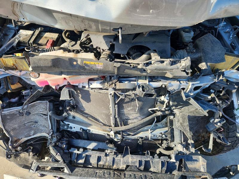 Photo 11 from auction – 2024 TOYOTA TUNDRA with VIN 5TFLA5DB1RX141408