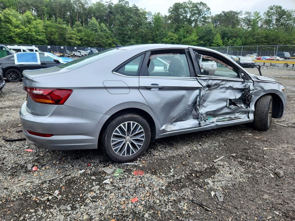 Photo 3 from auction – 2019 VOLKSWAGEN JETTA with VIN 3VWE57BU4KM176532