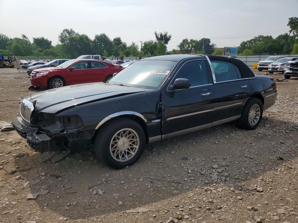 2007 LINCOLN TOWN CAR - Търг №61683386