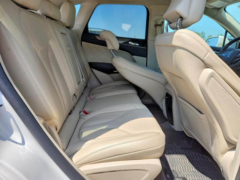 Photo 11 from auction – 2018 LINCOLN MKC with VIN 5LMCJ1D97JUL00601
