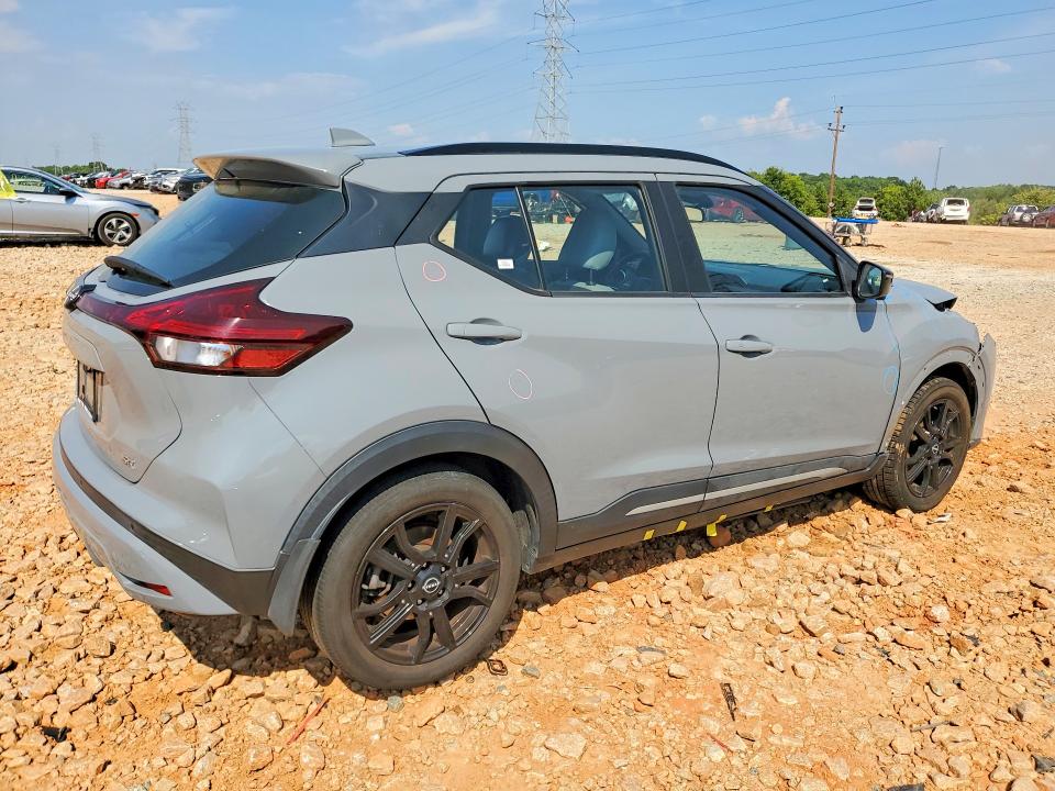 Photo 3 from auction – 2022 NISSAN KICKS with VIN 3N1CP5DV0NL489363