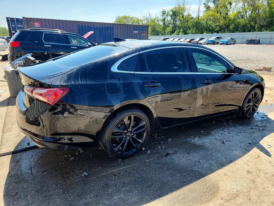 Photo 3 from auction – 2020 CHEVROLET MALIBU with VIN 1G1ZD5ST2LF121252