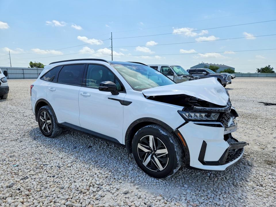 Photo 4 from auction – 2023 KIA SORENTO with VIN 5XYRL4LC9PG206420