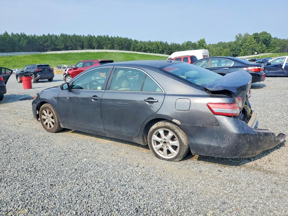Photo 2 from auction – 2011 TOYOTA CAMRY with VIN 4T1BF3EK1BU773621