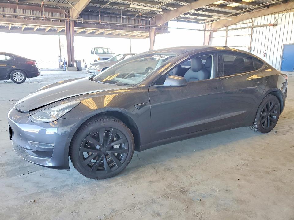 TESLA MODEL 3 2018 with VIN 5YJ3E1EA4JF001323 - Photo from auction