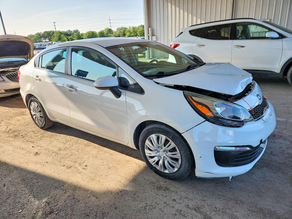 Photo 4 from auction – 2016 KIA RIO with VIN KNADM4A38G6543123