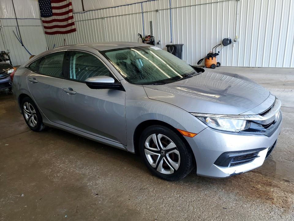 Photo 4 from auction – 2017 HONDA CIVIC with VIN 19XFC2F58HE038322