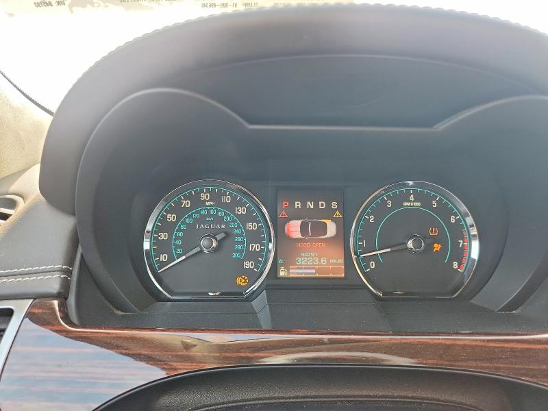Zdjęcie 9 z aukcji – 2012 JAGUAR XK z VIN SAJWA4GB7CLB45193