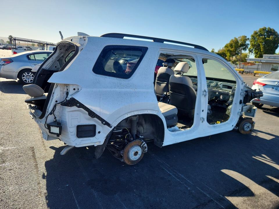 Photo 3 from auction – 2023 HONDA PILOT with VIN 5FNYG2H73PB008598