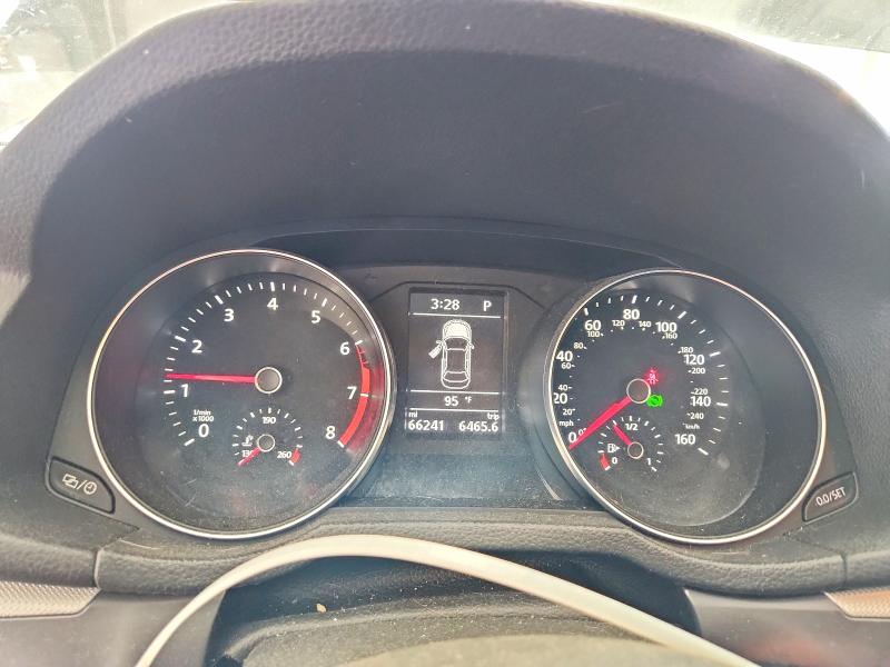 Photo 9 from auction – 2018 VOLKSWAGEN PASSAT with VIN 1VWAA7A30JC028946