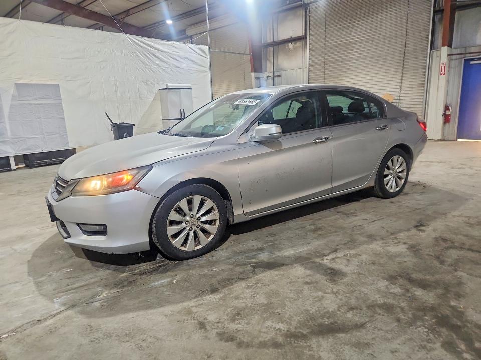 HONDA ACCORD 2015 with VIN 1HGCR2F89FA018464 - Photo from auction