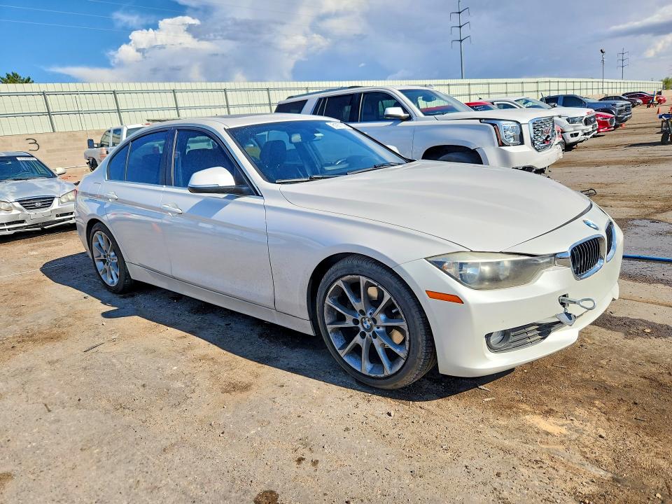 Photo 4 from auction – 2015 BMW 320 with VIN WBA3B1C59FP681275