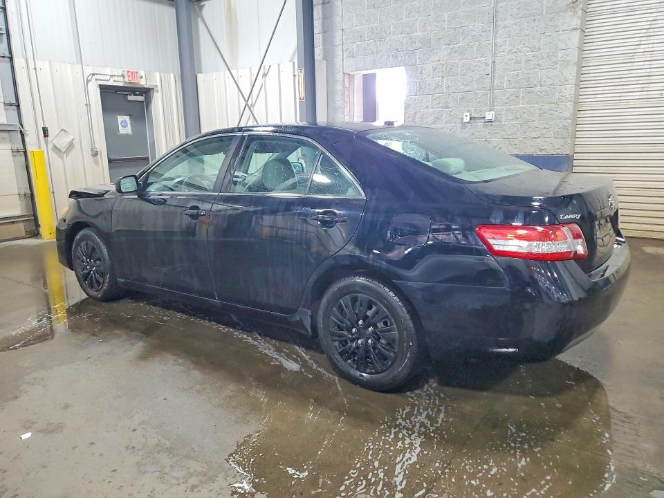Photo 2 from auction – 2011 TOYOTA CAMRY with VIN 4T1BF3EK7BU702665