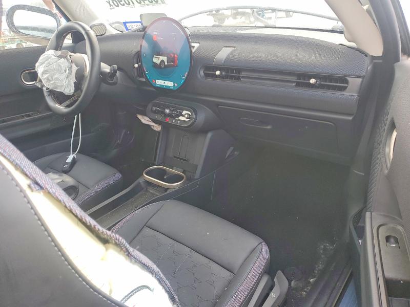 Photo 11 from auction – 2025 MINI COOPER with VIN WMW23GD04S2W25752