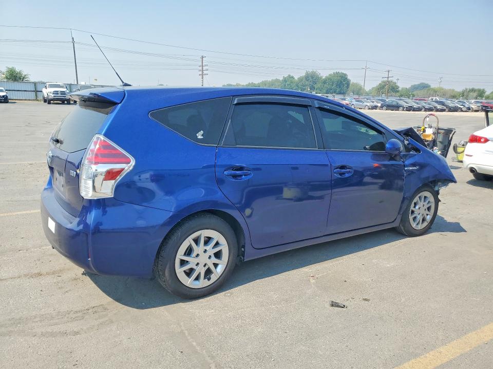 Photo 3 from auction – 2015 TOYOTA PRIUS V with VIN JTDZN3EUXFJ033127