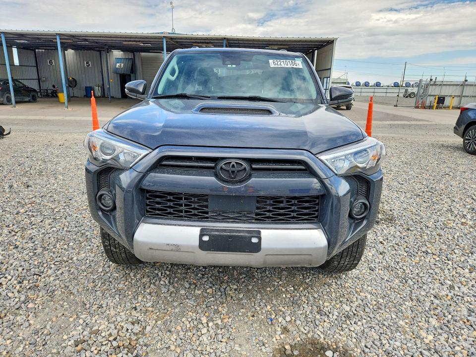 Photo 5 from auction – 2024 TOYOTA 4RUNNER with VIN JTERU5JR0R6247210